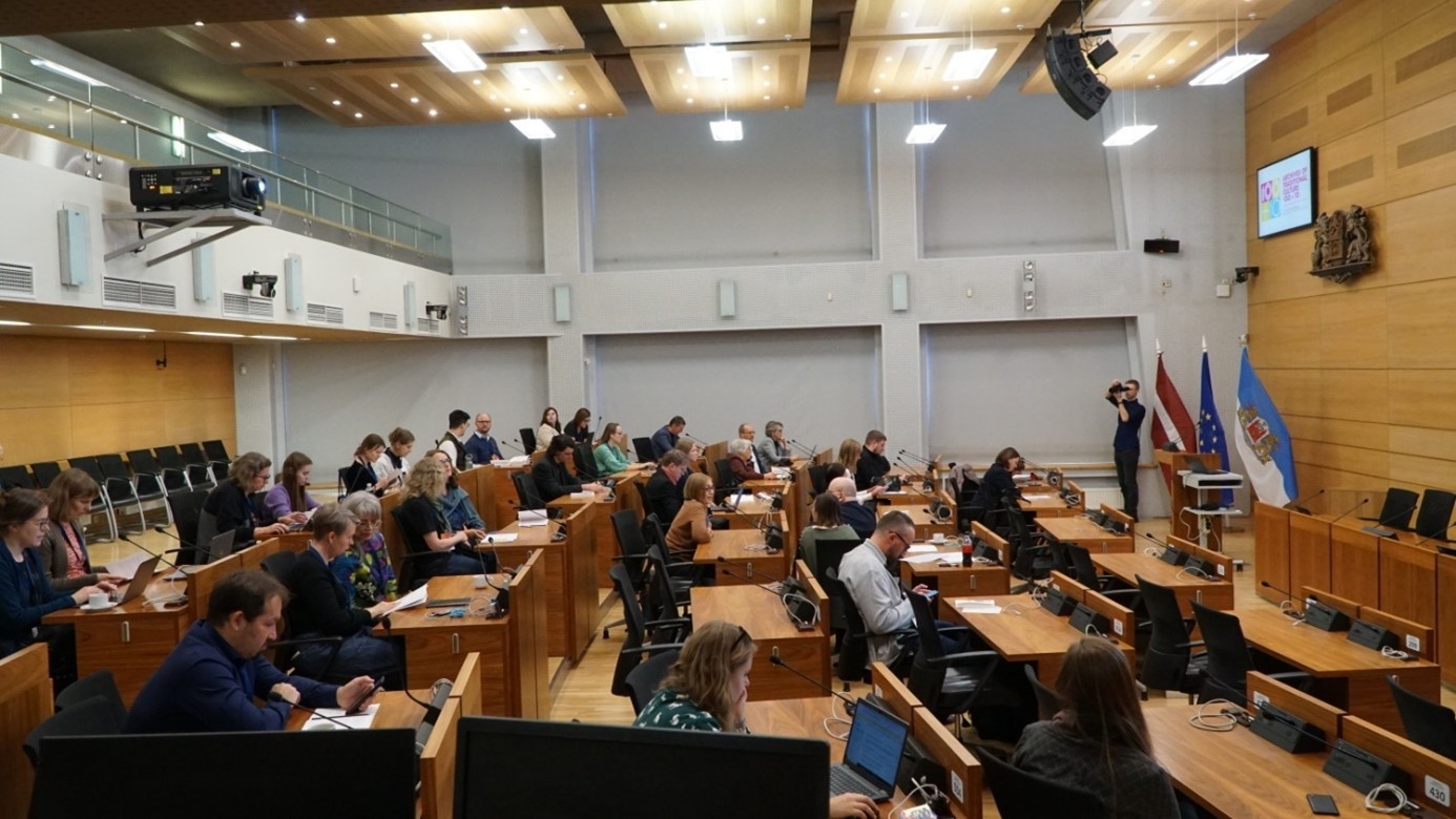 Photos by Guntis Pakalns SIEF Working Group on Archives board meeting
